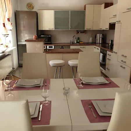 Nella Apartment *