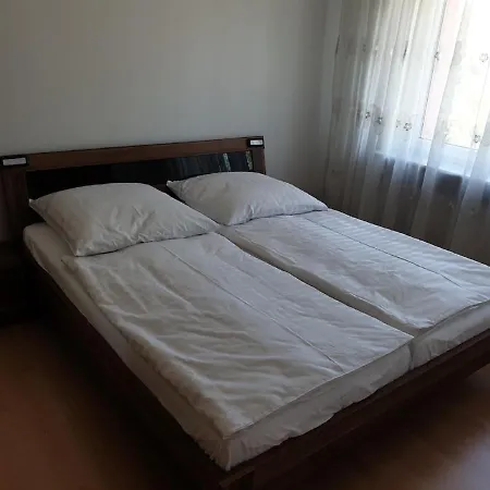 Nella